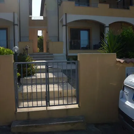 Apartamento Settemmezzu - Lu Bagnu *