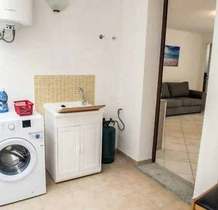 Apartment Settemmezzu - Lu Bagnu *