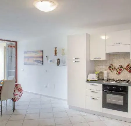 Apartment Settemmezzu - Lu Bagnu